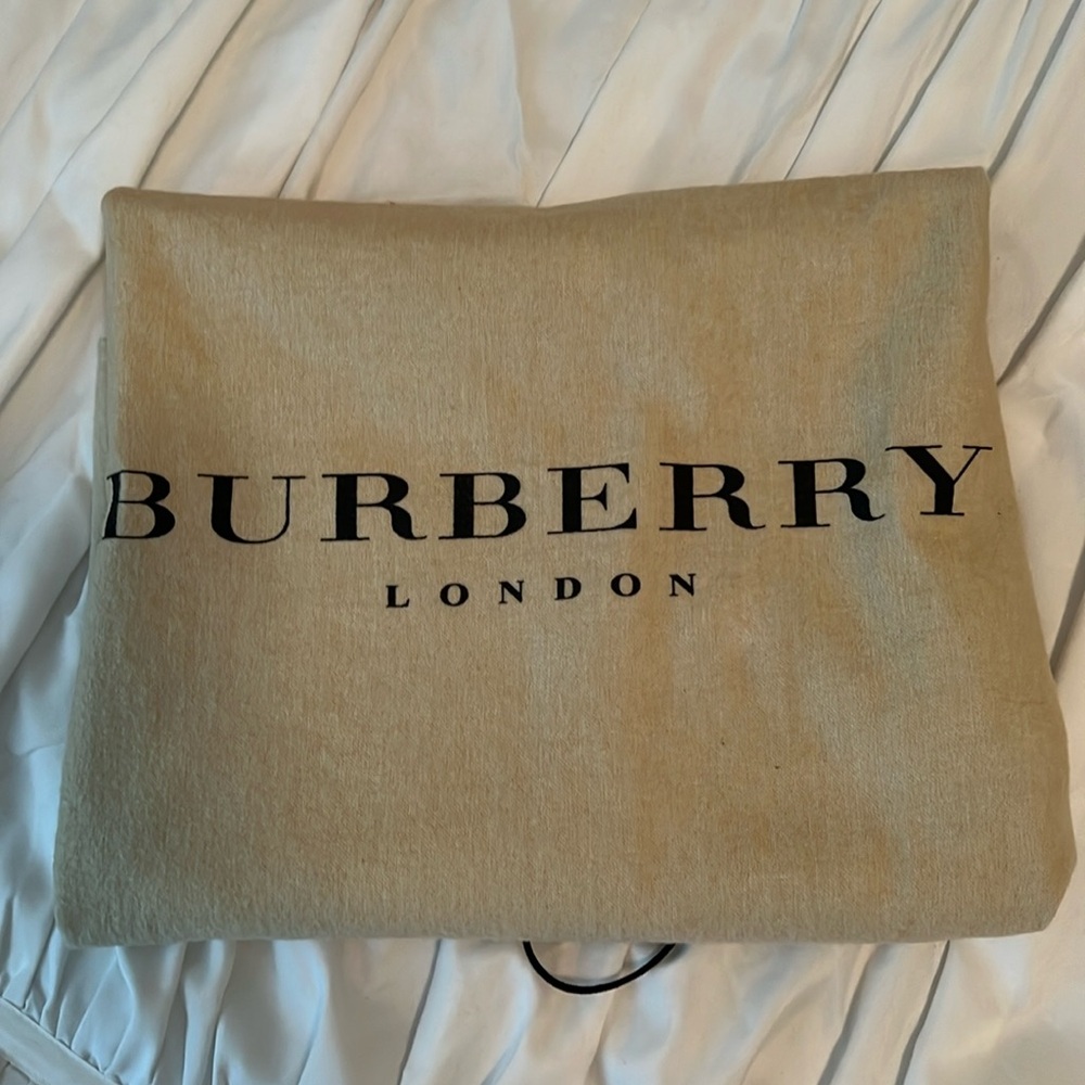 Burberry empty bag large!